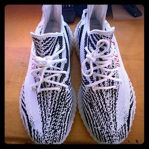 FAKE YEEZYS ZEBRA